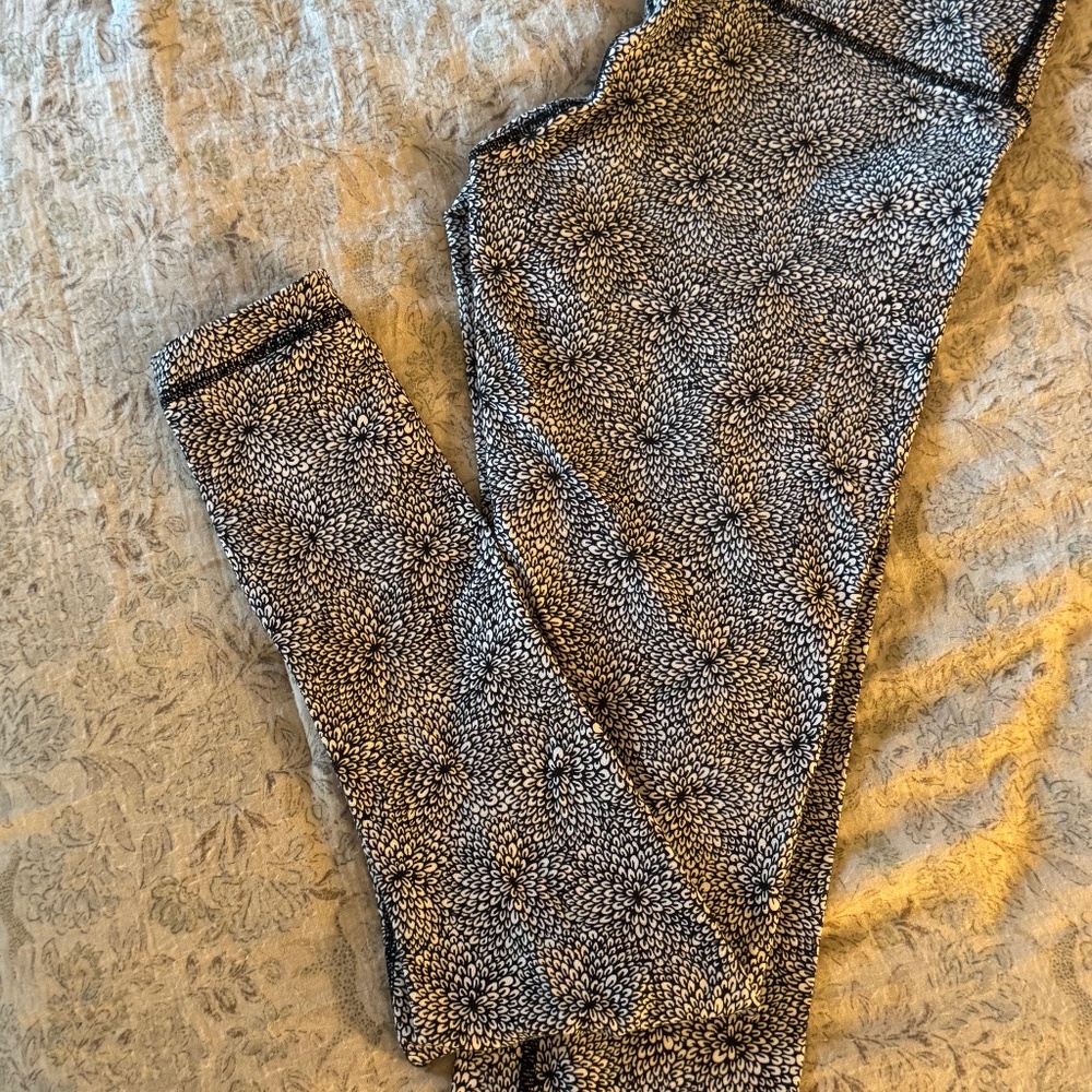 Lululemon printed full length leggings